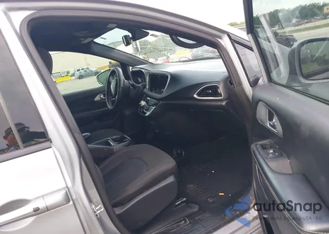 2020 Chrysler Pacifica Touring из США, поврежденный, VIN 2C4RC1FG7LR134863